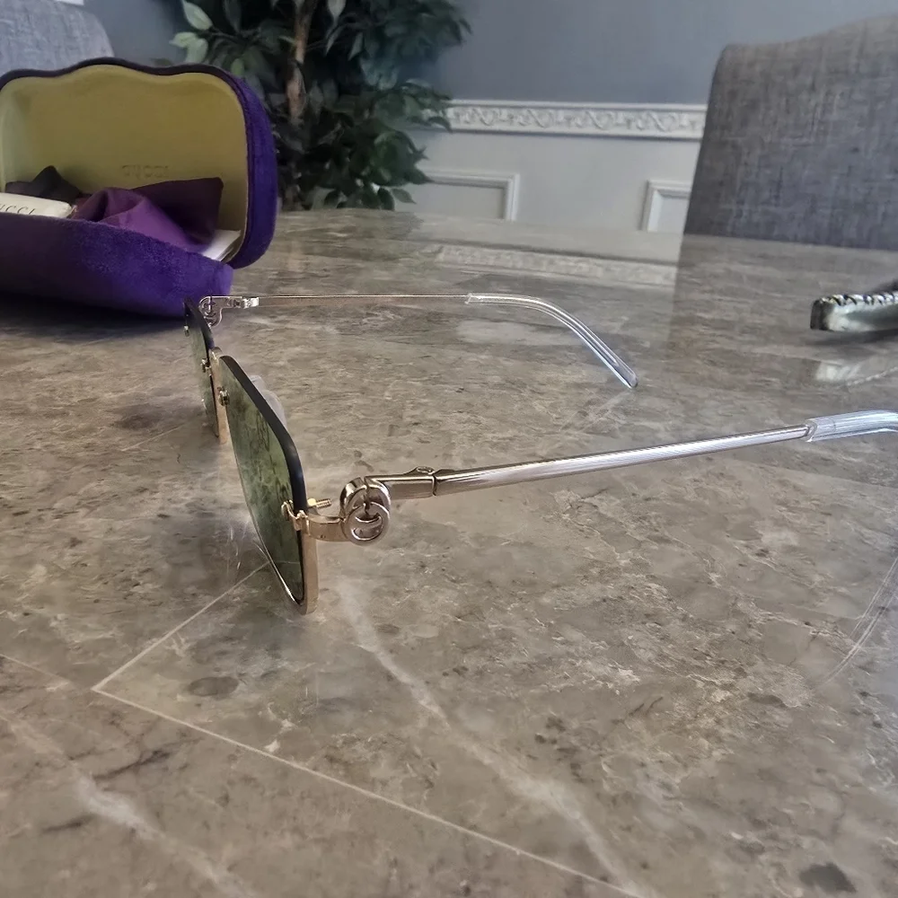 Authentic Unisex Gucci Logo Glasses - Picture 4 of 6